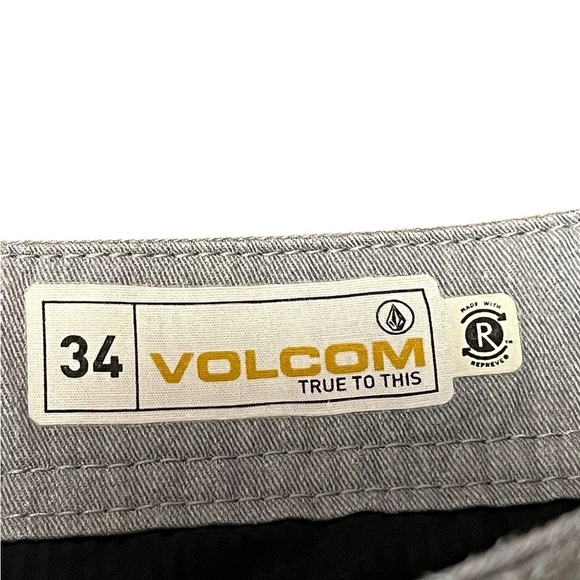 Volcom Men's Gray Flat Front Shorts - Picture 3 of 15